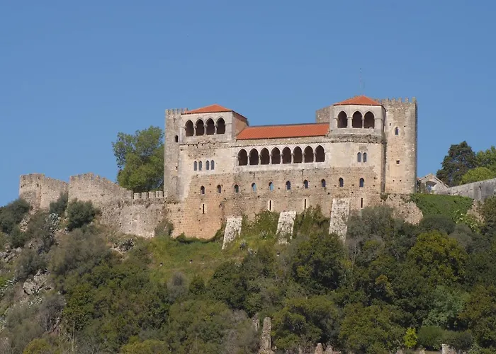 Wood Steel & Glass Albergue