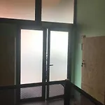 Hostal Wood Steel & Glass