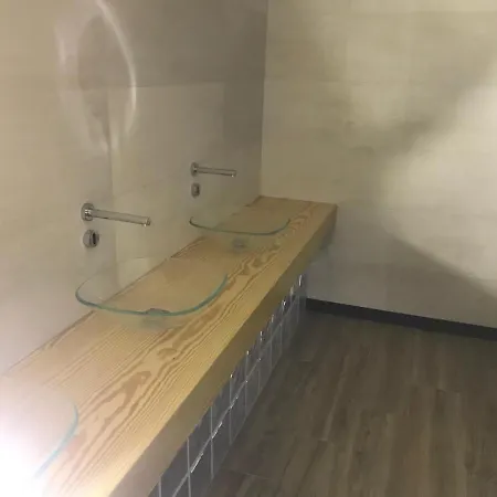 Wood Steel & Glass Hostel Marinha Grande