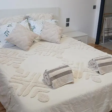 Wood Steel & Glass Hostel Marinha Grande